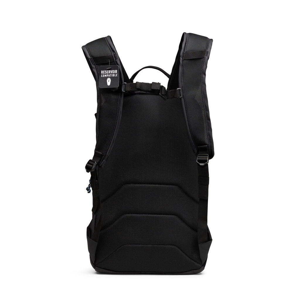 CamelBak Arête™ 14 Hydration Pack 50oz, Black - Pick 524